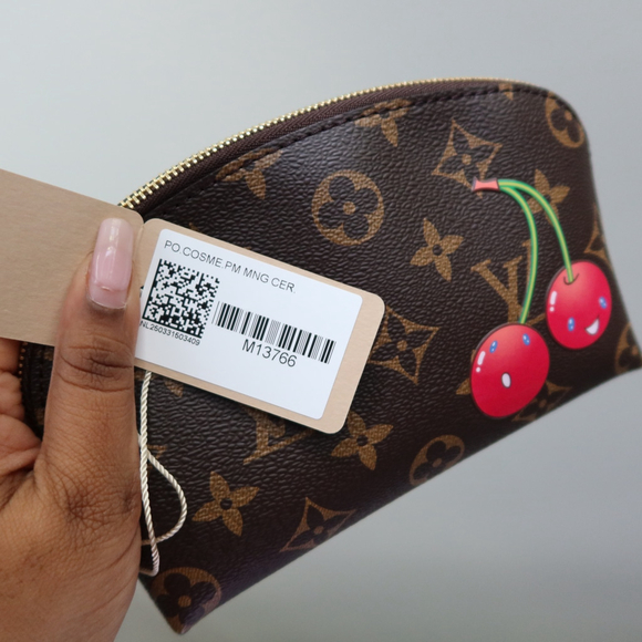 Louis Vuitton LV x TM Cosmetic Pouch PM - Picture 8 of 13